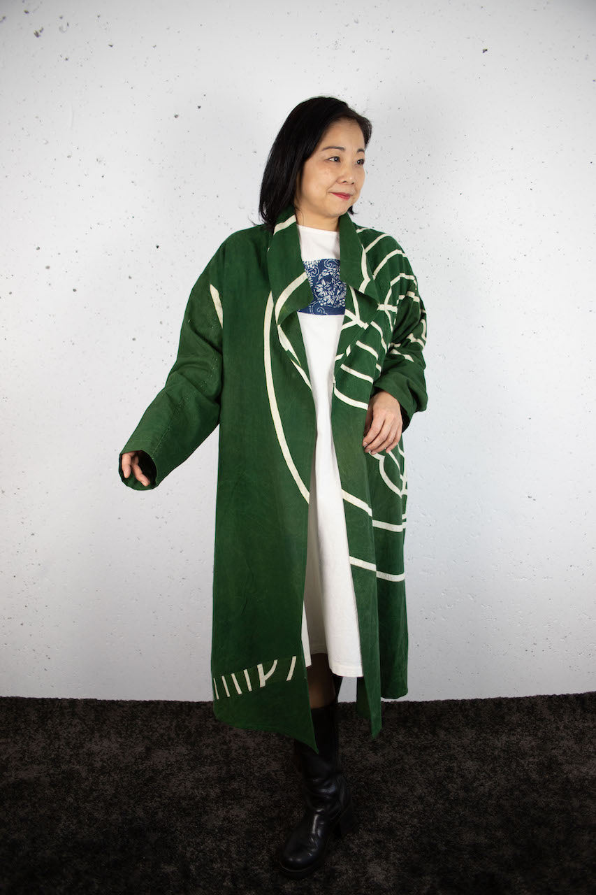 Thin coat made from a large FROSHIKI