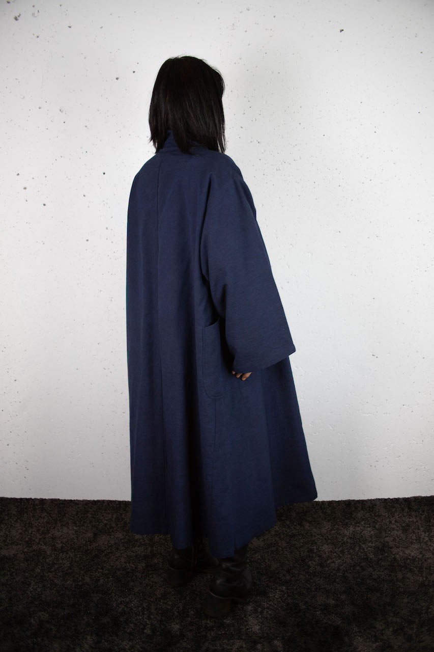 Elegant Indigo Coat: A Fusion of Tradition and Modern Functionality