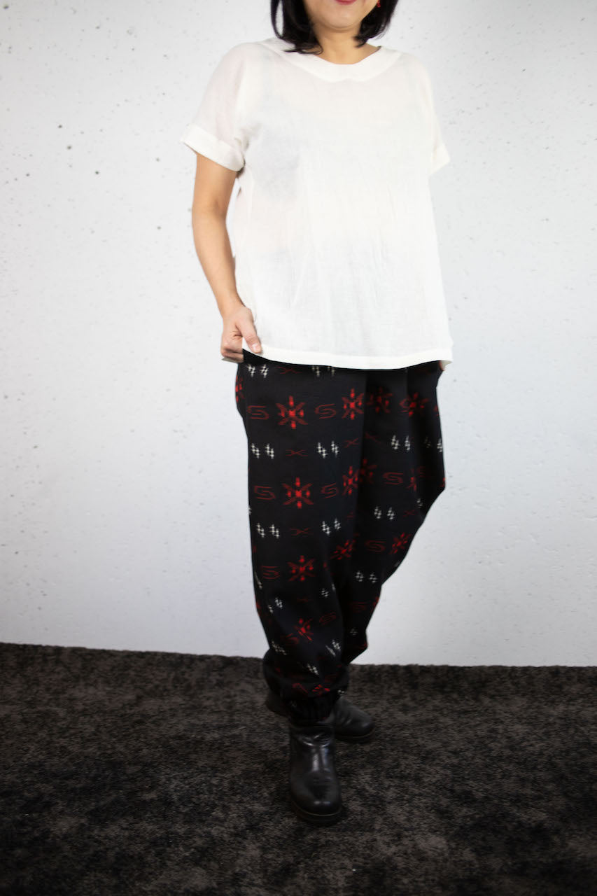 Momp pants made from kimono with muslin weave red.