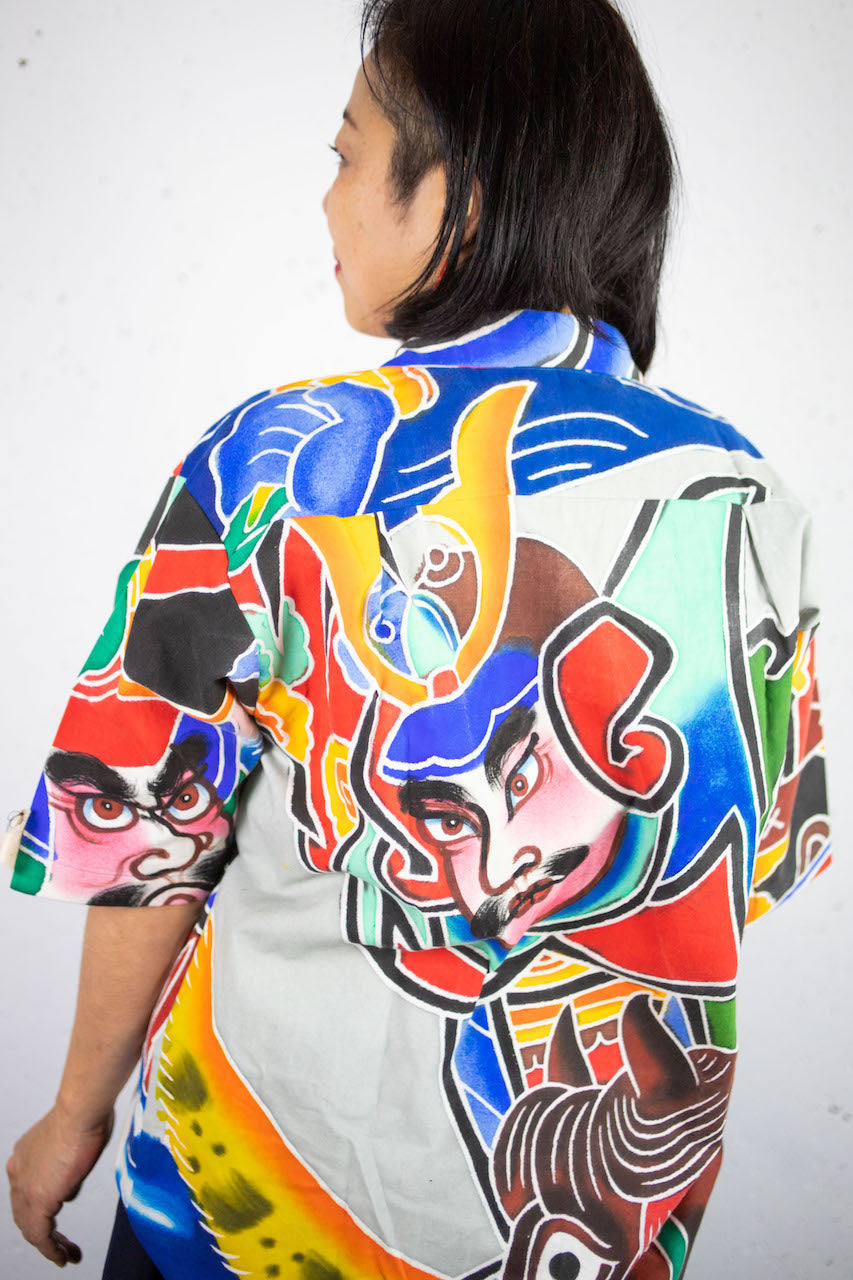 Colourful shirts with unusual samurai nobori no nuno./regardless of gender