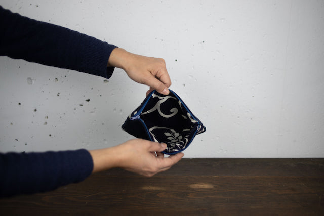 Handmade Zipper Pouch from Judo/Kendo Uniform Fabric – Durable Cotton with Textured Weave | Yumiko Collection | 21cm x 14.5cm
