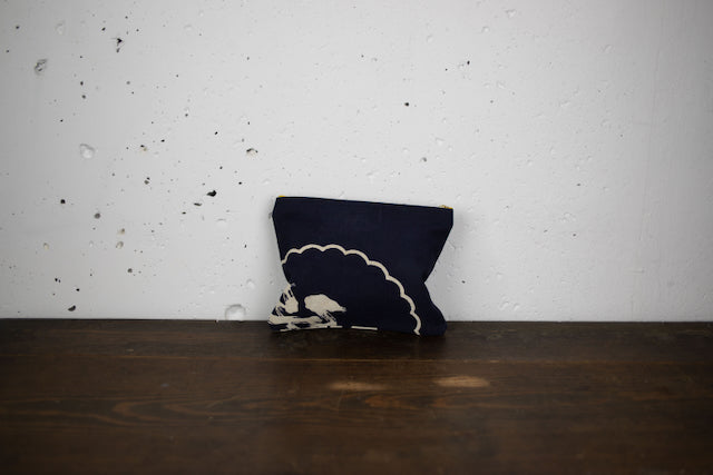 Large Upcycled Japanese Sake Apron Pouch – Handmade Indigo Zipper Bag with Light Blue Lining | Yumiko Collection | 23cm x 19cm