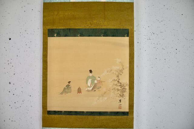 Elegant Noble Figure – Hand-Painted Hanging Scroll for Tea Room (Meiji to Early Showa Era)