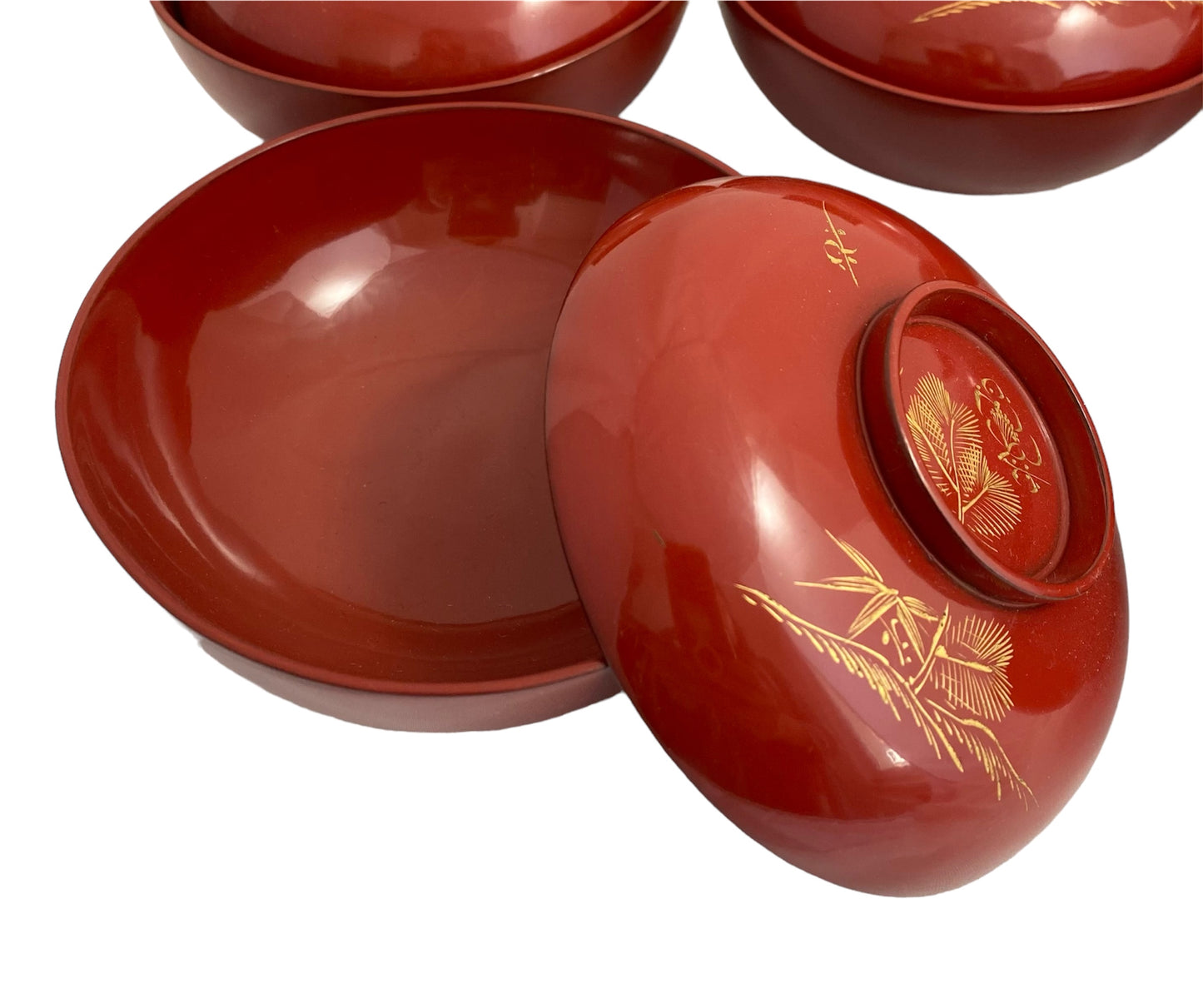 red Lacquered bowl pine tree design
