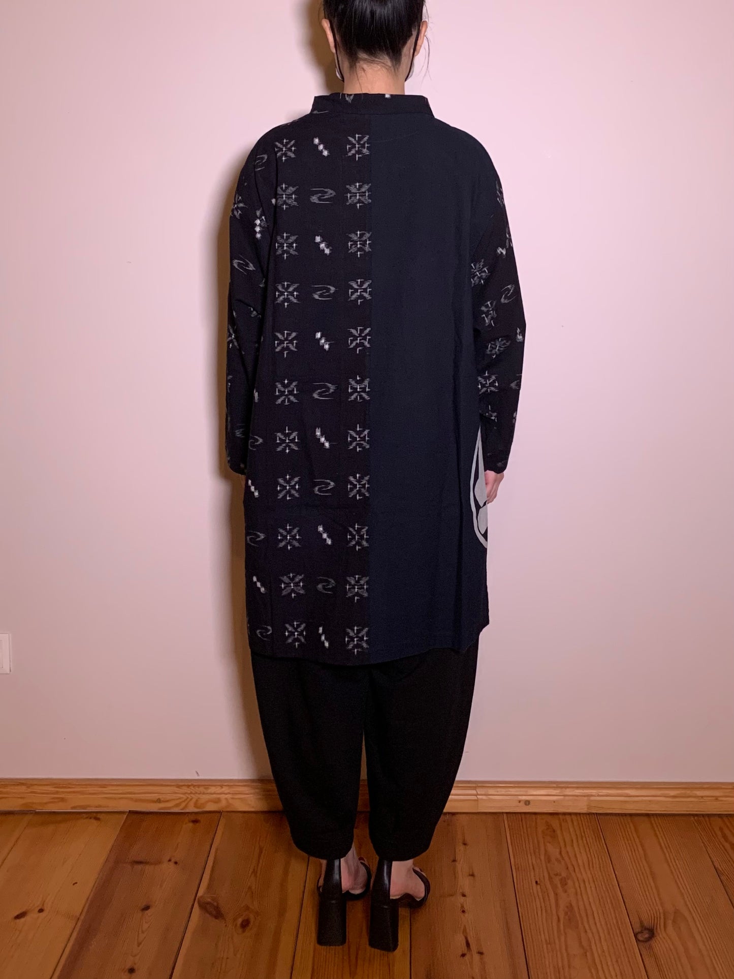 Timeless Elegance: Kasuri Long-Sleeved Jacket with Indigo Patchwork