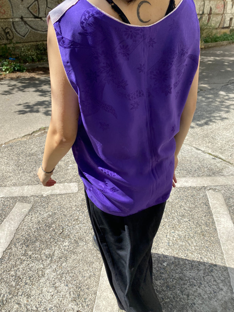 Handmade Purple Silk Kimono Tank Top – A Statement of Timeless Elegance