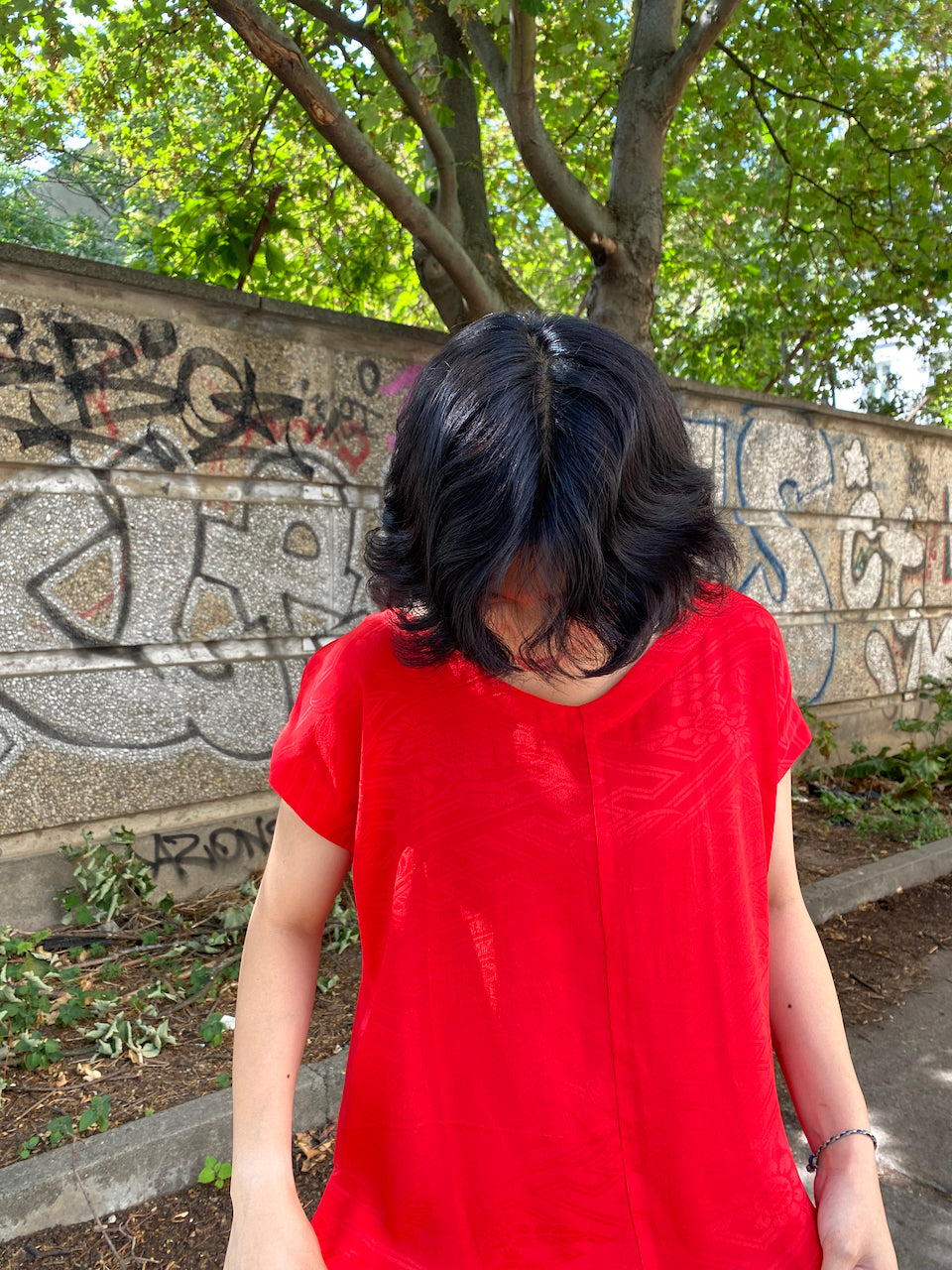 Red shirt made from kimono lintel