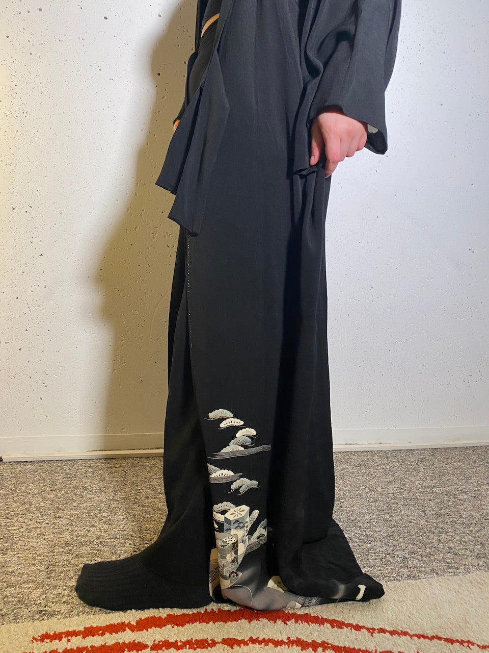 Grace in Every Stitch – Tomesode Coat with Fan and Pine Pattern