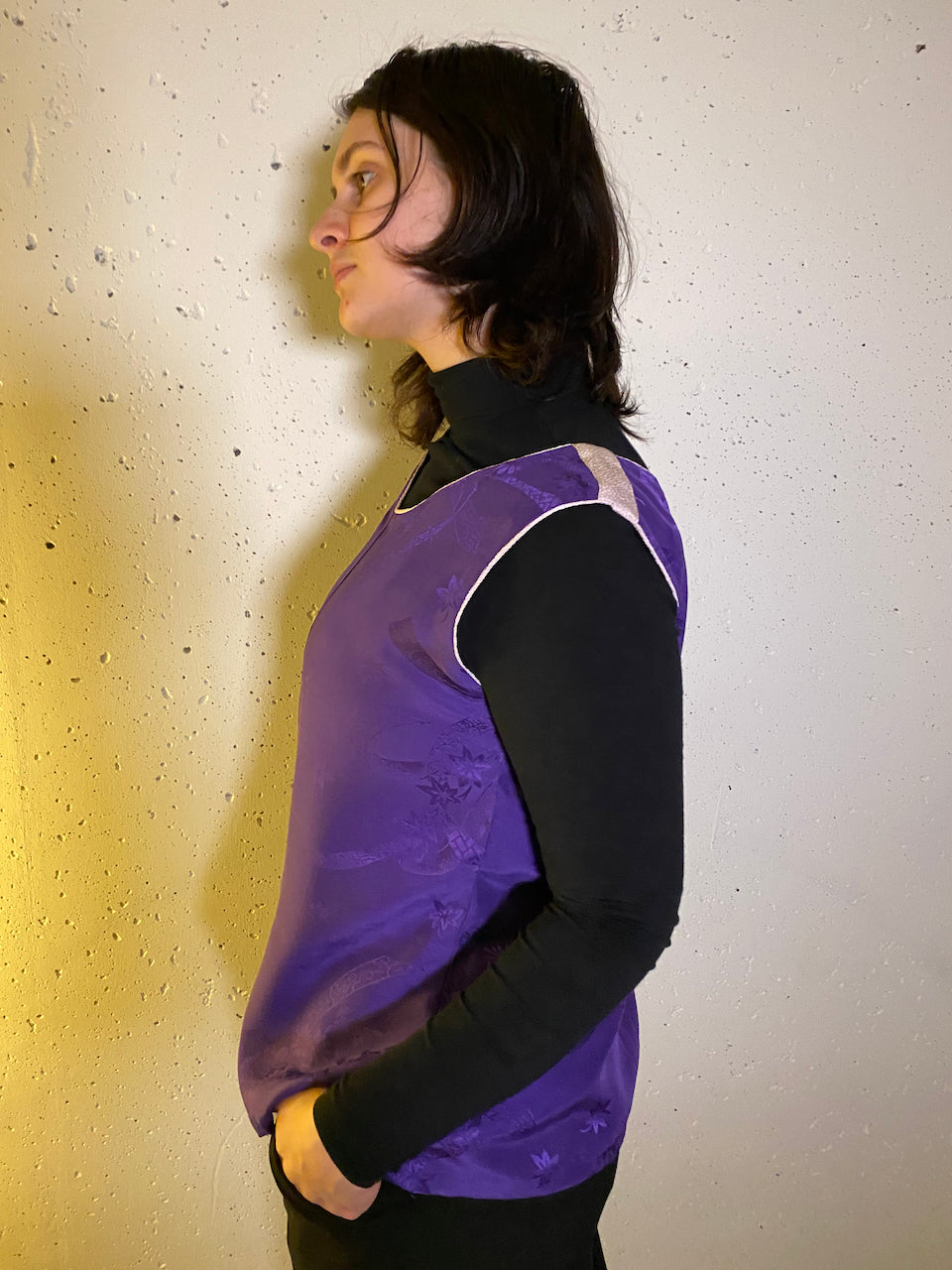 Handmade Purple Silk Kimono Tank Top – A Statement of Timeless Elegance