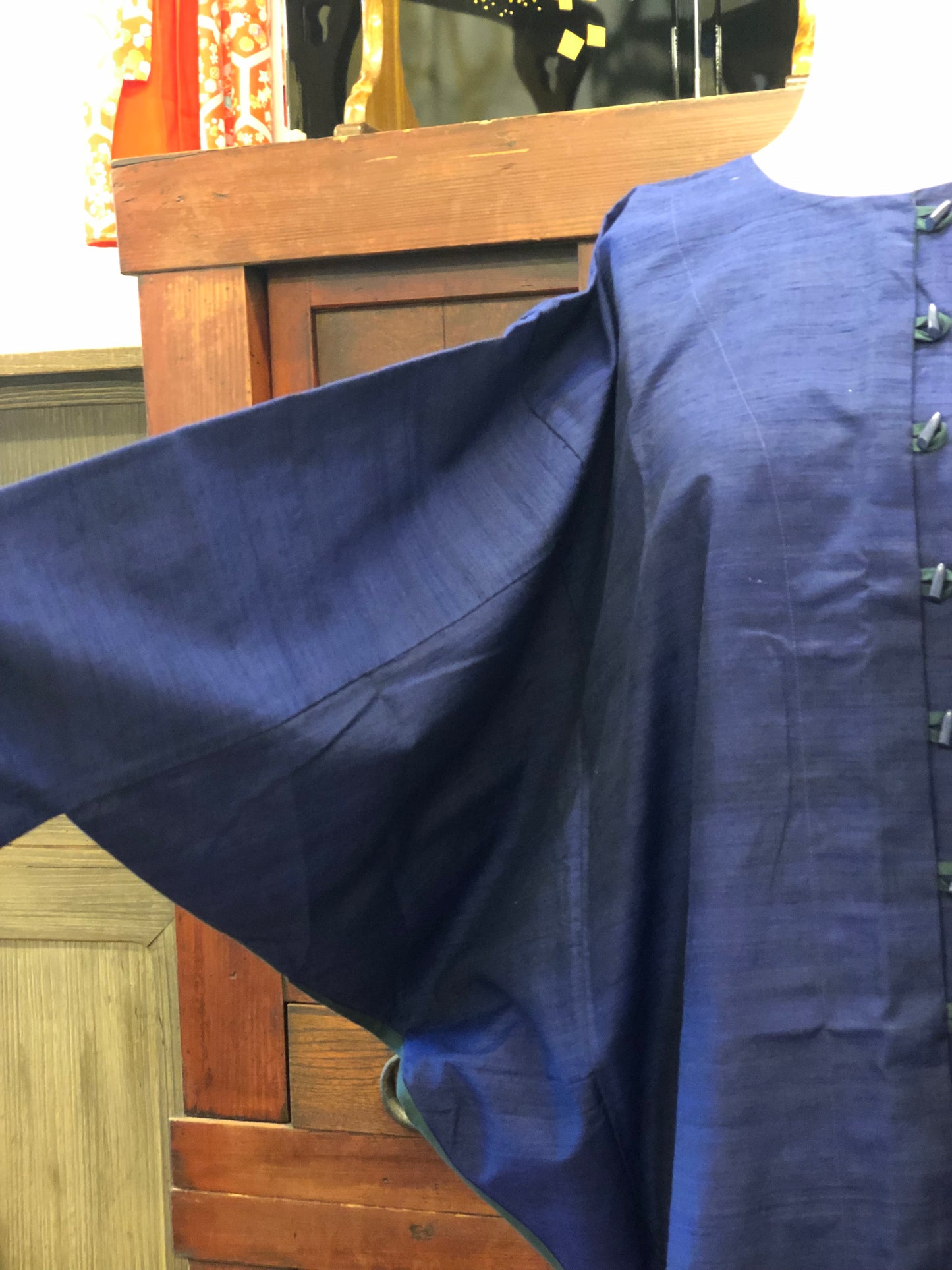 Elegant Navy & Green Silk Kimono Dress – A Timeless Blend of Tradition and Style
