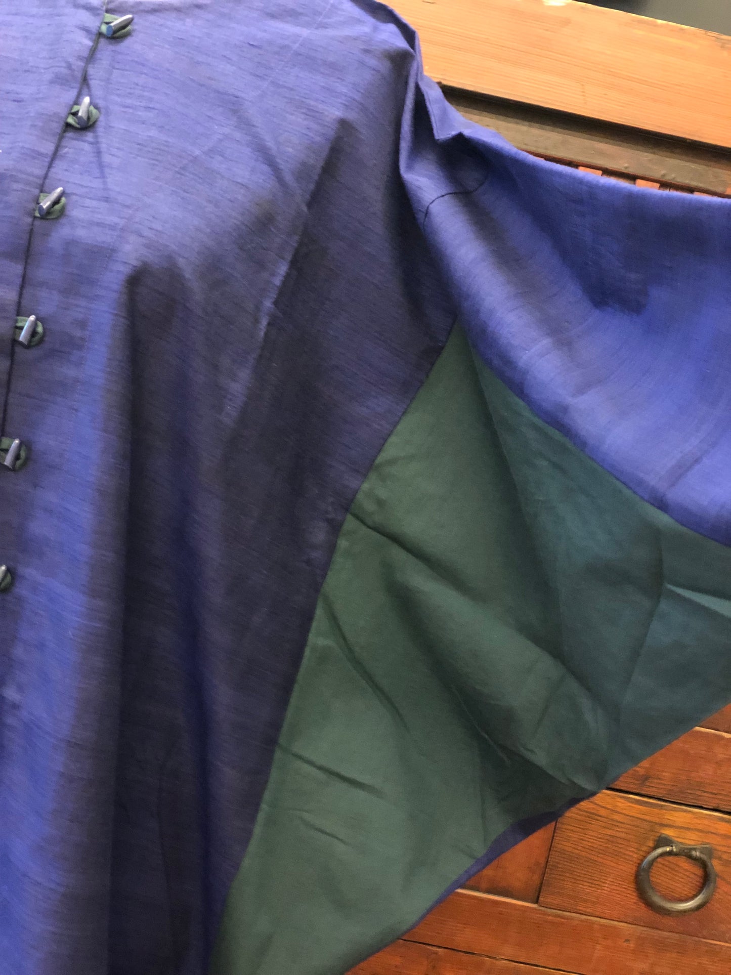 Elegant Navy & Green Silk Kimono Dress – A Timeless Blend of Tradition and Style