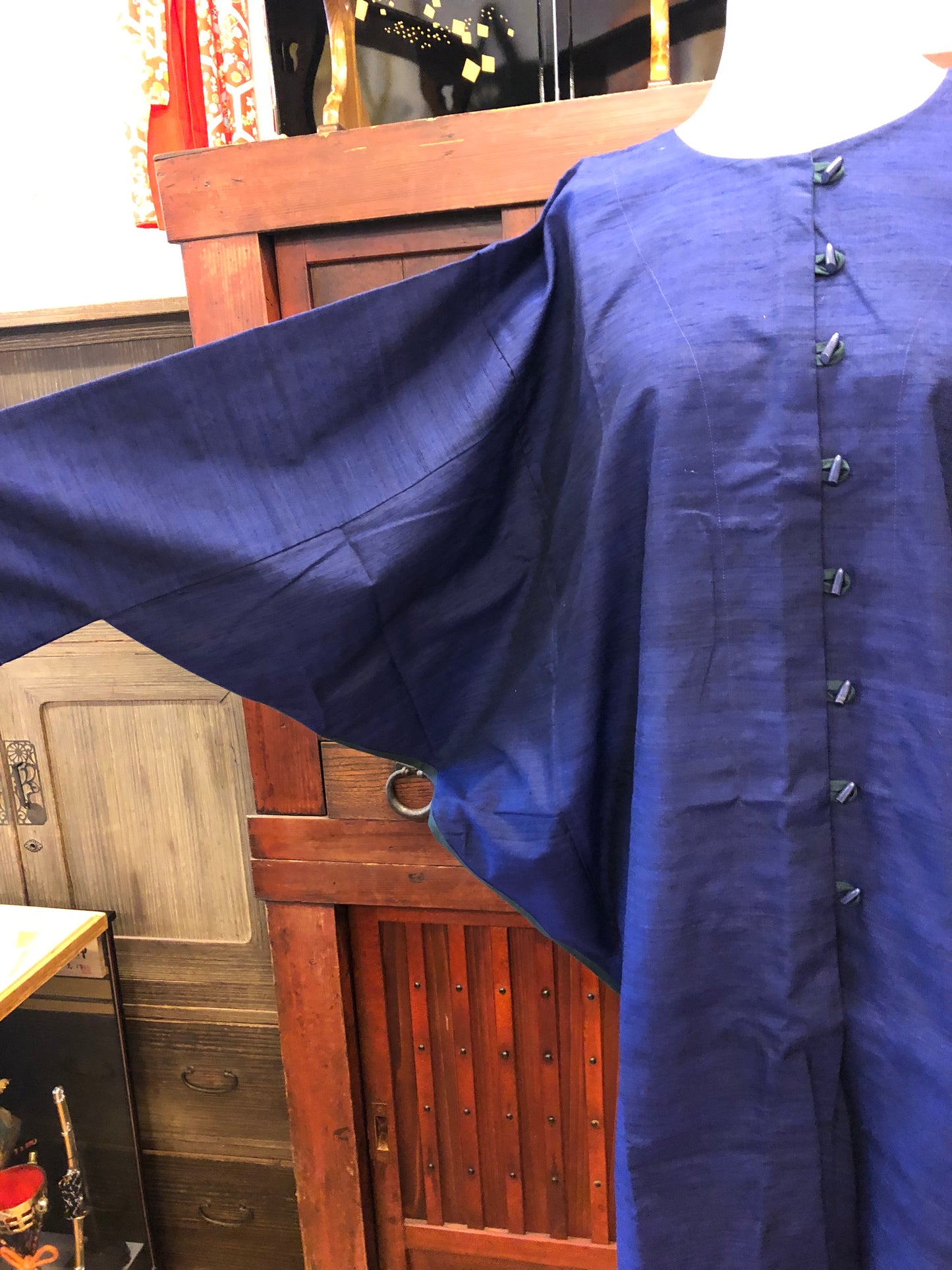 Elegant Navy & Green Silk Kimono Dress – A Timeless Blend of Tradition and Style