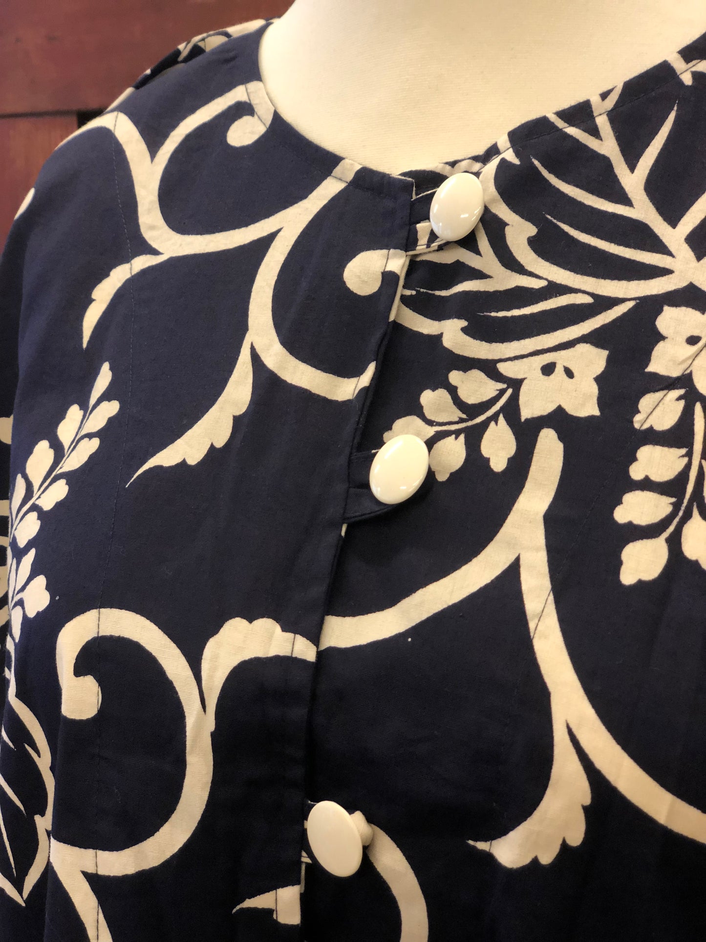Enchanting Wisteria & Swirl Pattern Dress – A Unique Blend of Elegance and Tradition