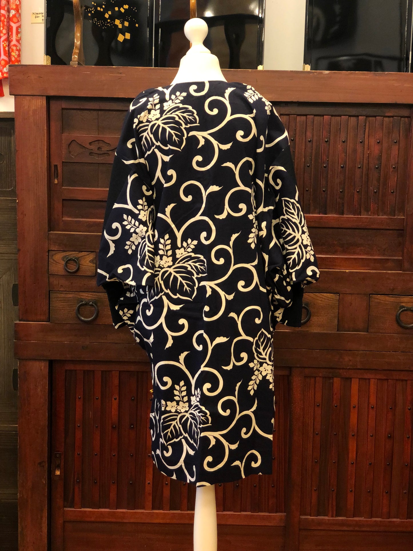 Enchanting Wisteria & Swirl Pattern Dress – A Unique Blend of Elegance and Tradition