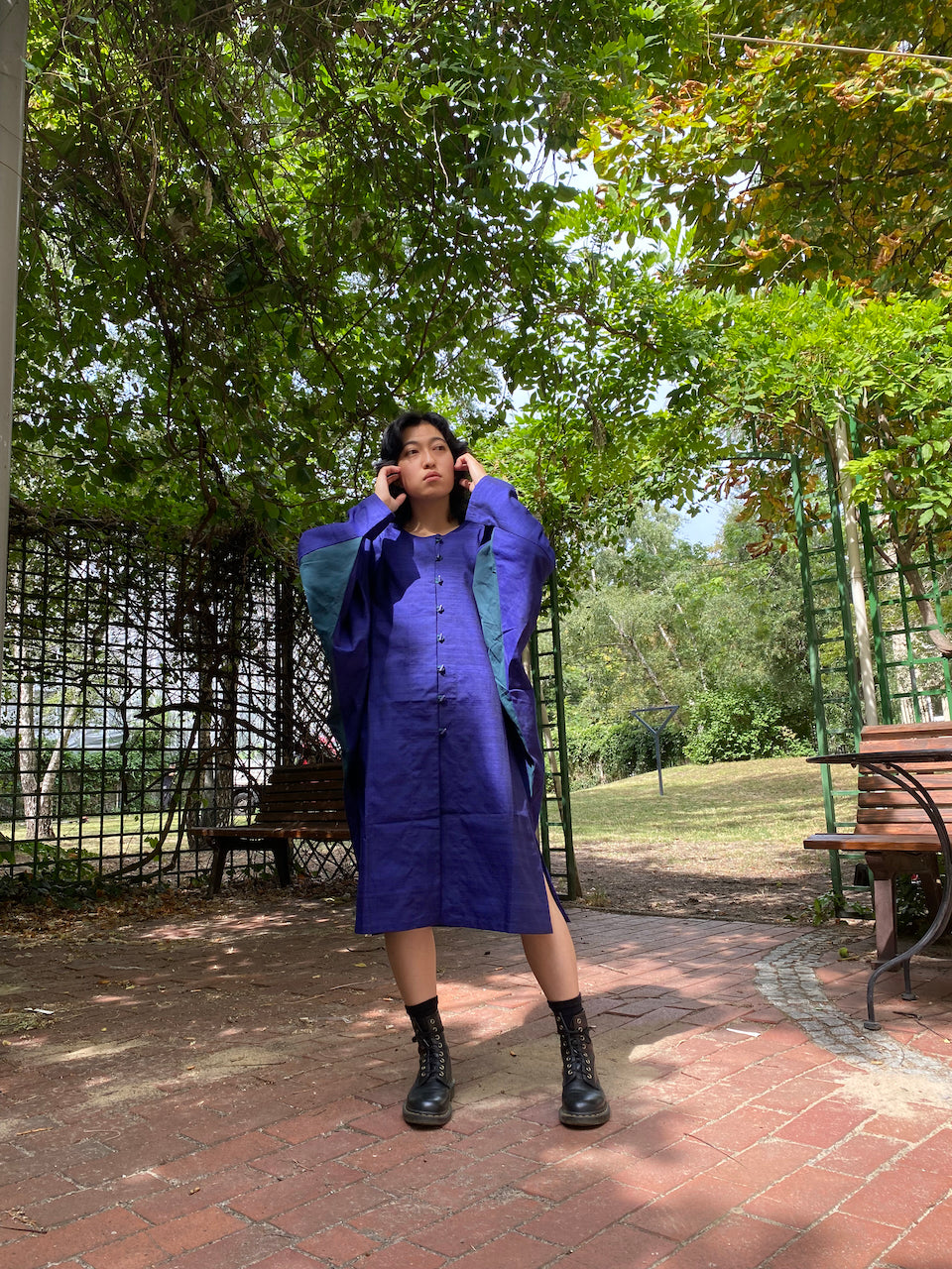 Elegant Navy & Green Silk Kimono Dress – A Timeless Blend of Tradition and Style