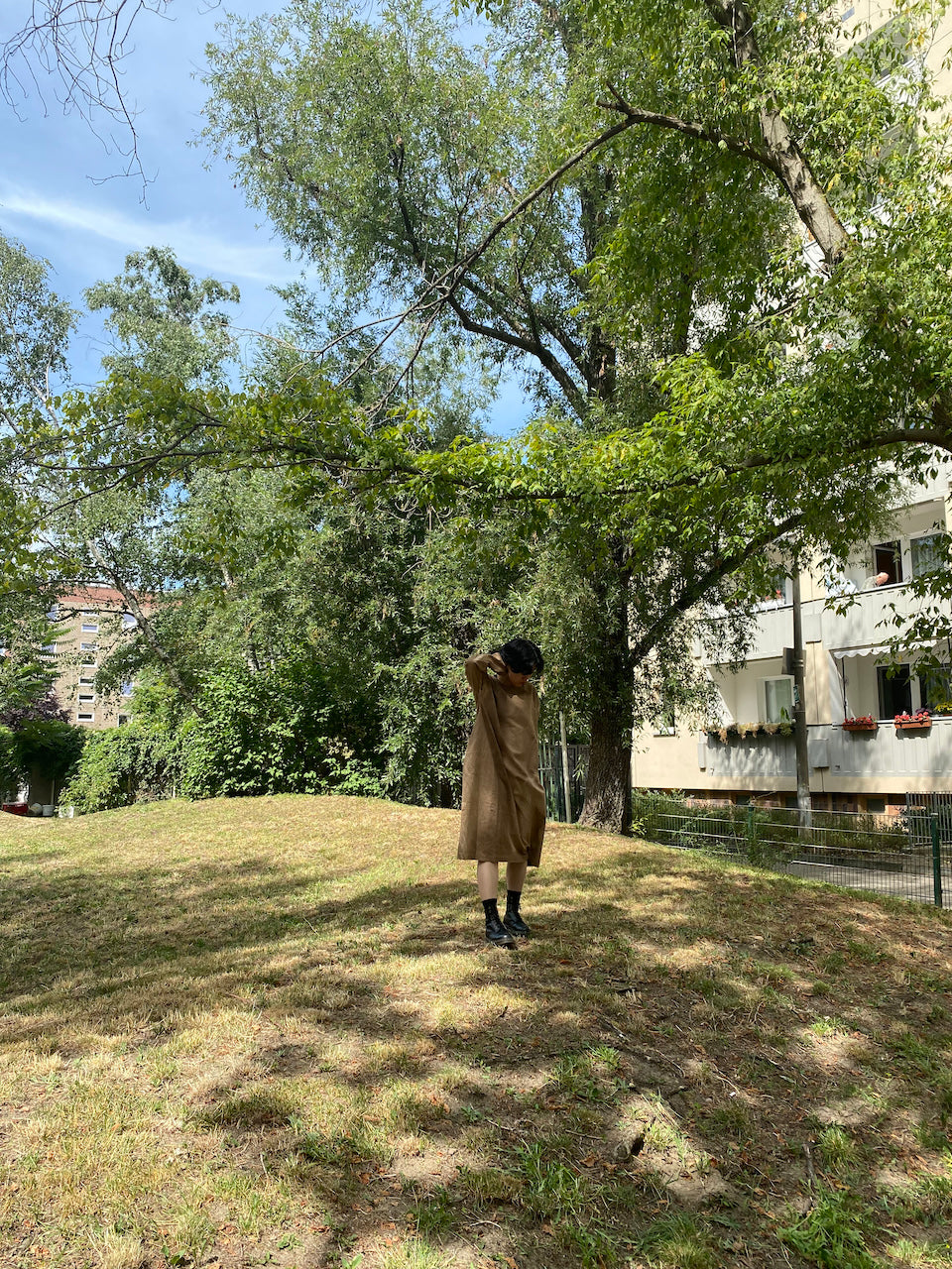 Persimmon Tannin-Dyed Cotton Dress – A Timeless Masterpiece of Japanese Craftsmanship