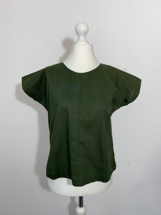 Short-sleeved shirts made from old furoshiki cloth