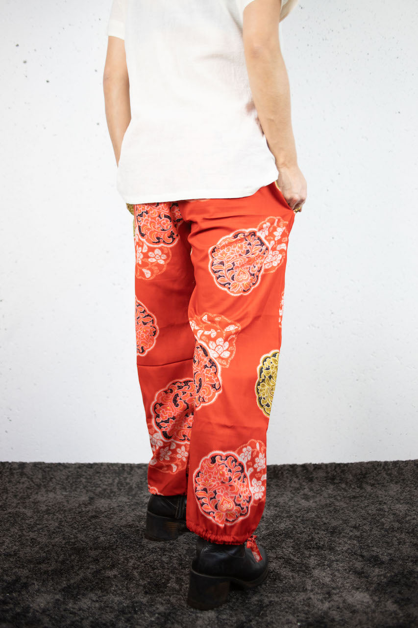 Momp trousers with tied hems made from muslin weave kimono.