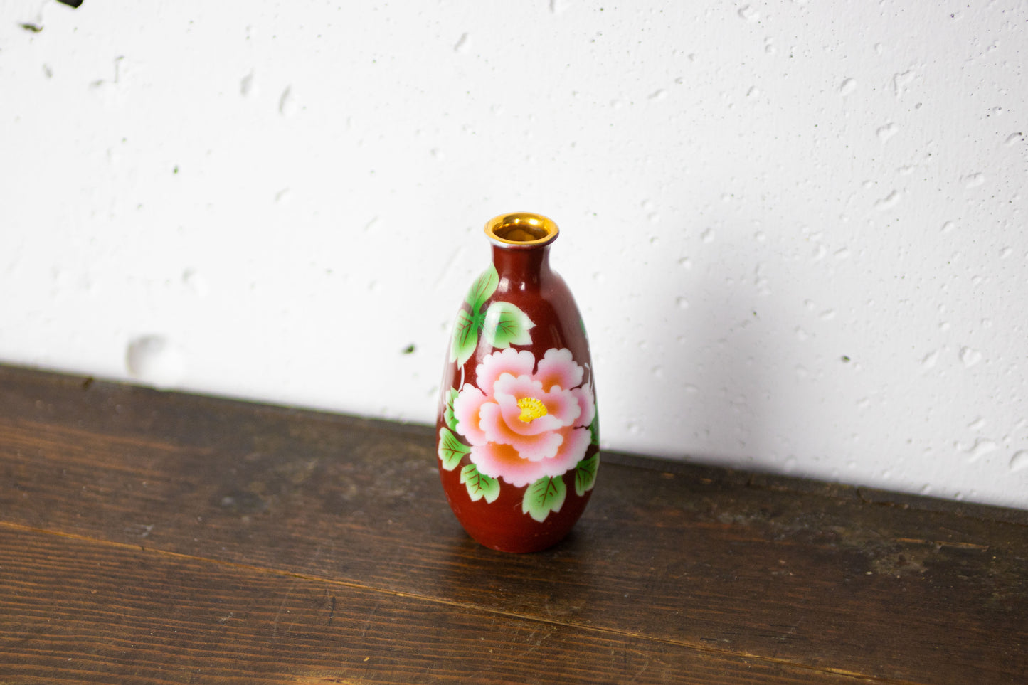 Large floral pattern sake bottle
