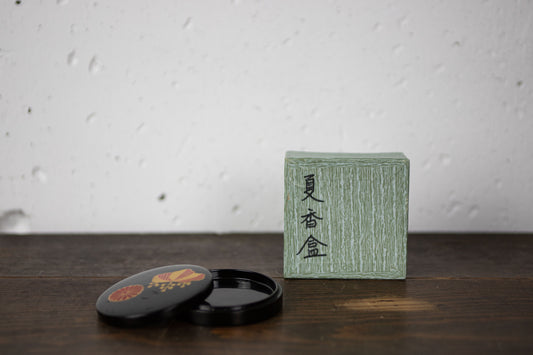 NATSUKÔGÔ /Lacquered incense container