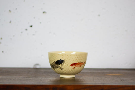 Matcha bowl for tea ceremony practice, hand-painted carp pattern.