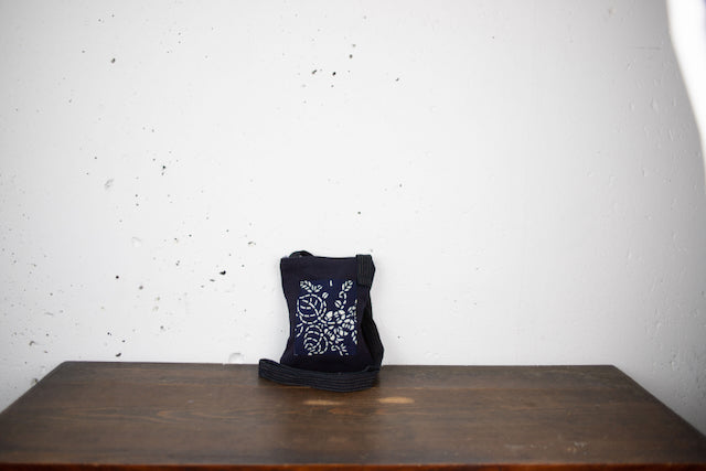 Small Crossbody Bag Made from Vintage Japanese Sake Brewery Apron – with Red Juban Lining | Yumikocollection