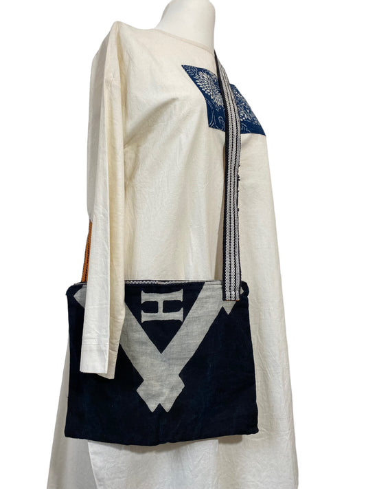 shoulder bag with old japanese indigo-cloth