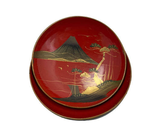 antique Lacquered bowl With fujiyama pattern